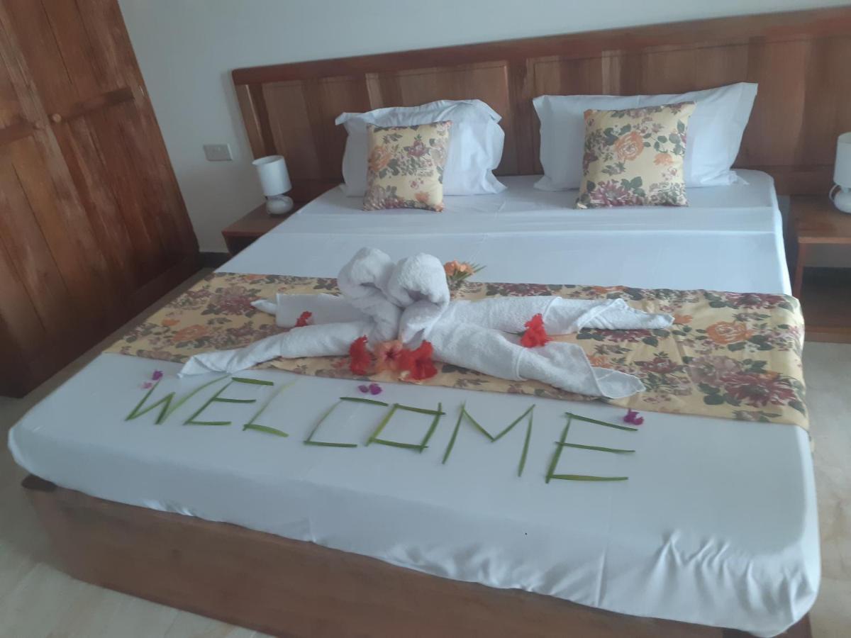 La Residence D'Almee Guesthouse Baie Sainte Anne Bagian luar foto