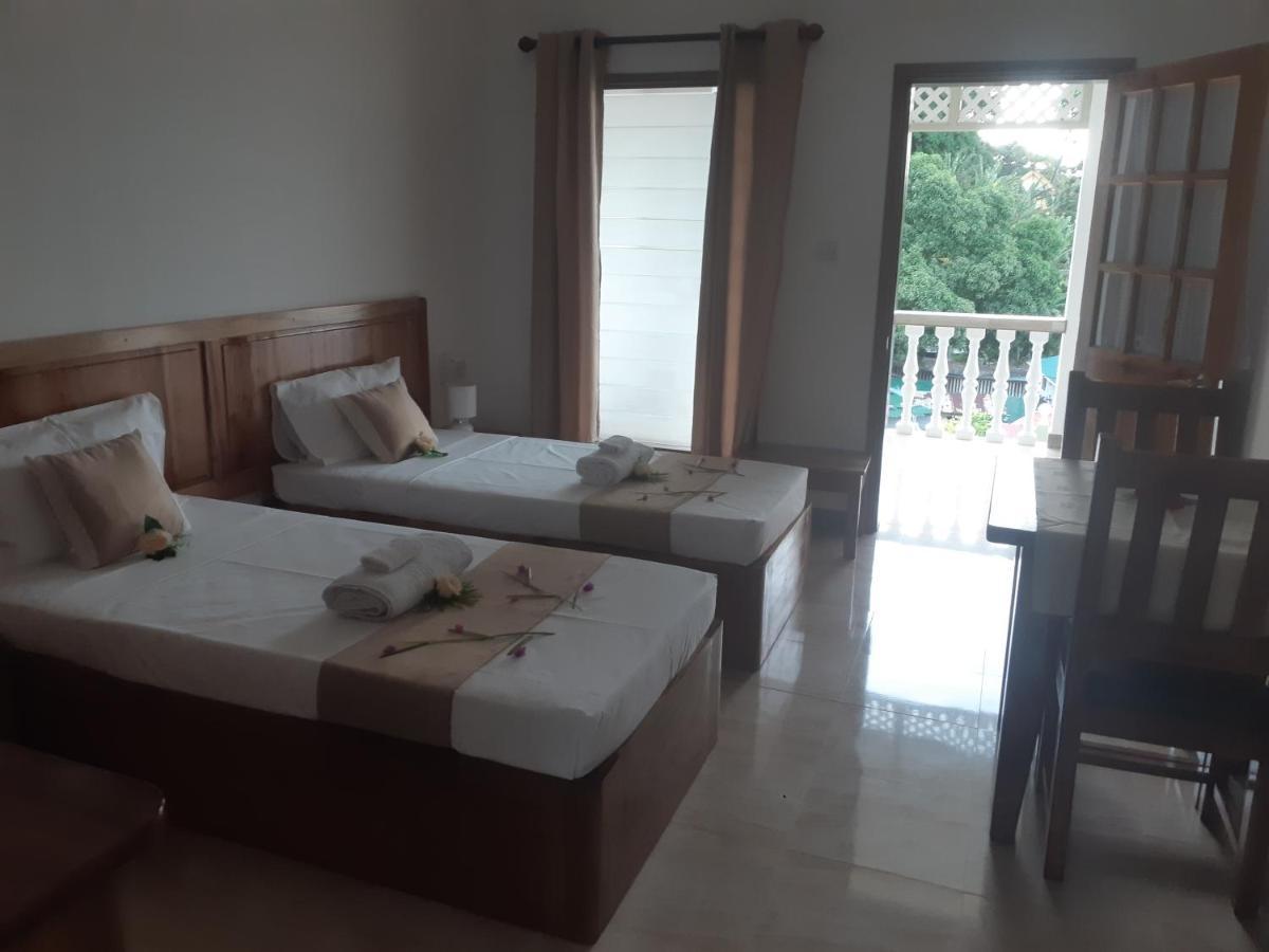 La Residence D'Almee Guesthouse Baie Sainte Anne Bagian luar foto