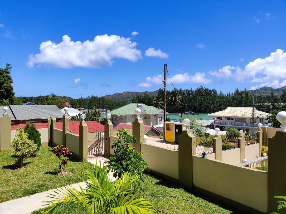La Residence D'Almee Guesthouse Baie Sainte Anne Bagian luar foto