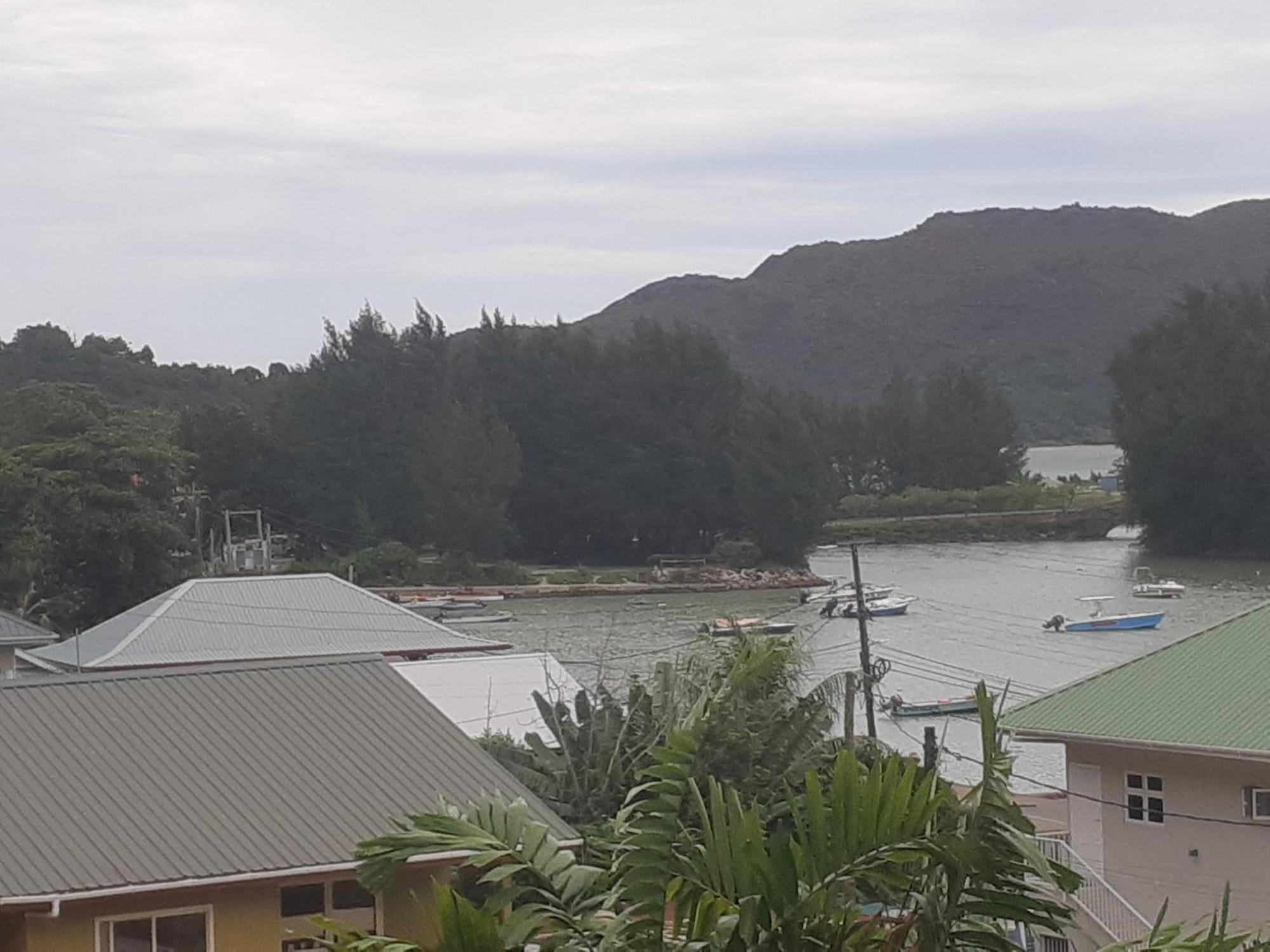 La Residence D'Almee Guesthouse Baie Sainte Anne Bagian luar foto